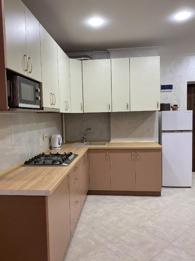 Apartment In Khmelnytsky Street Λβιβ Εξωτερικό φωτογραφία