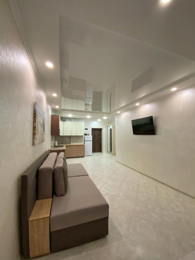 Apartment In Khmelnytsky Street Λβιβ Εξωτερικό φωτογραφία