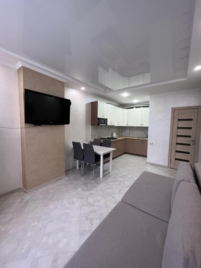 Apartment In Khmelnytsky Street Λβιβ Εξωτερικό φωτογραφία