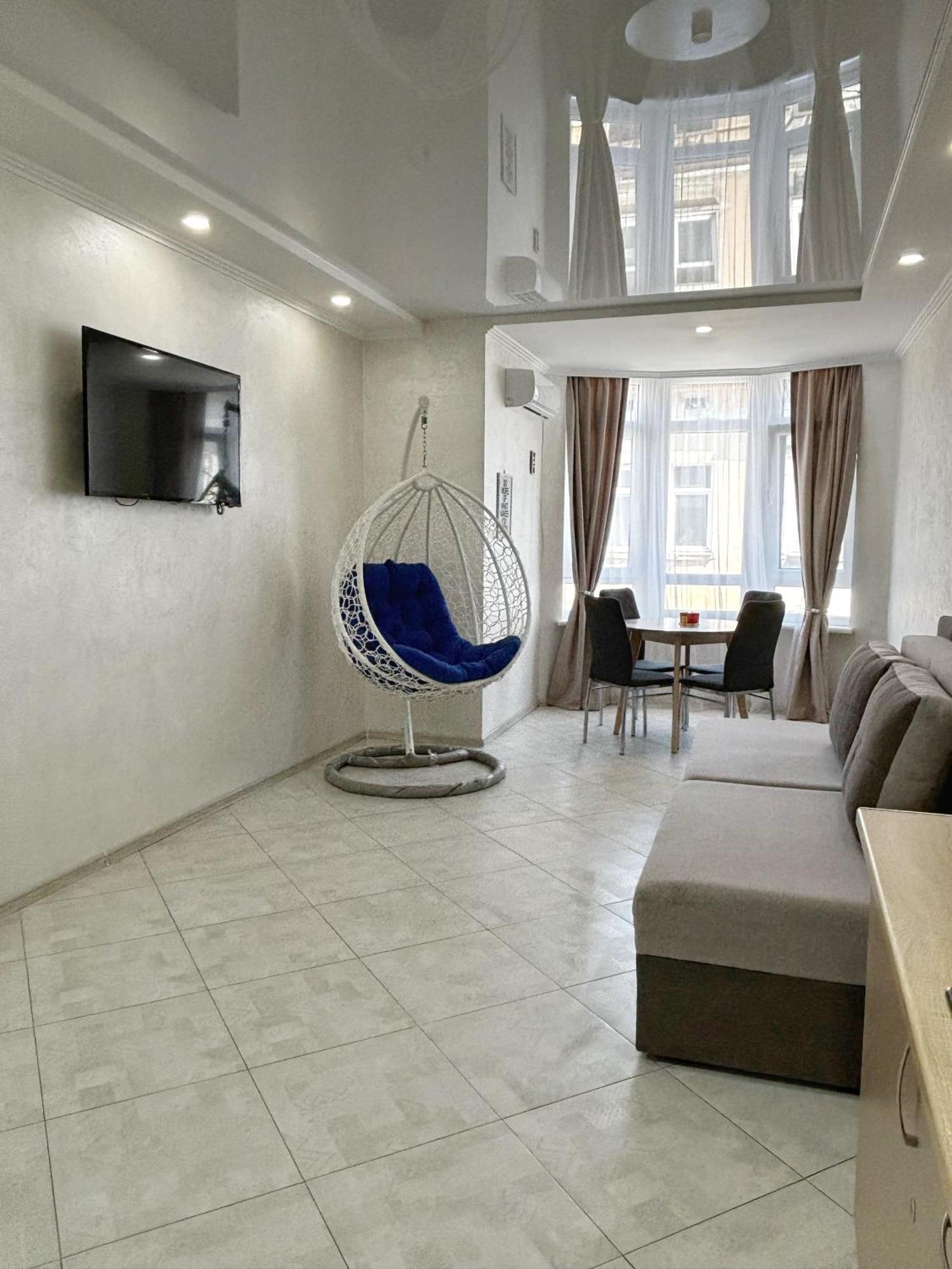 Apartment In Khmelnytsky Street Λβιβ Εξωτερικό φωτογραφία