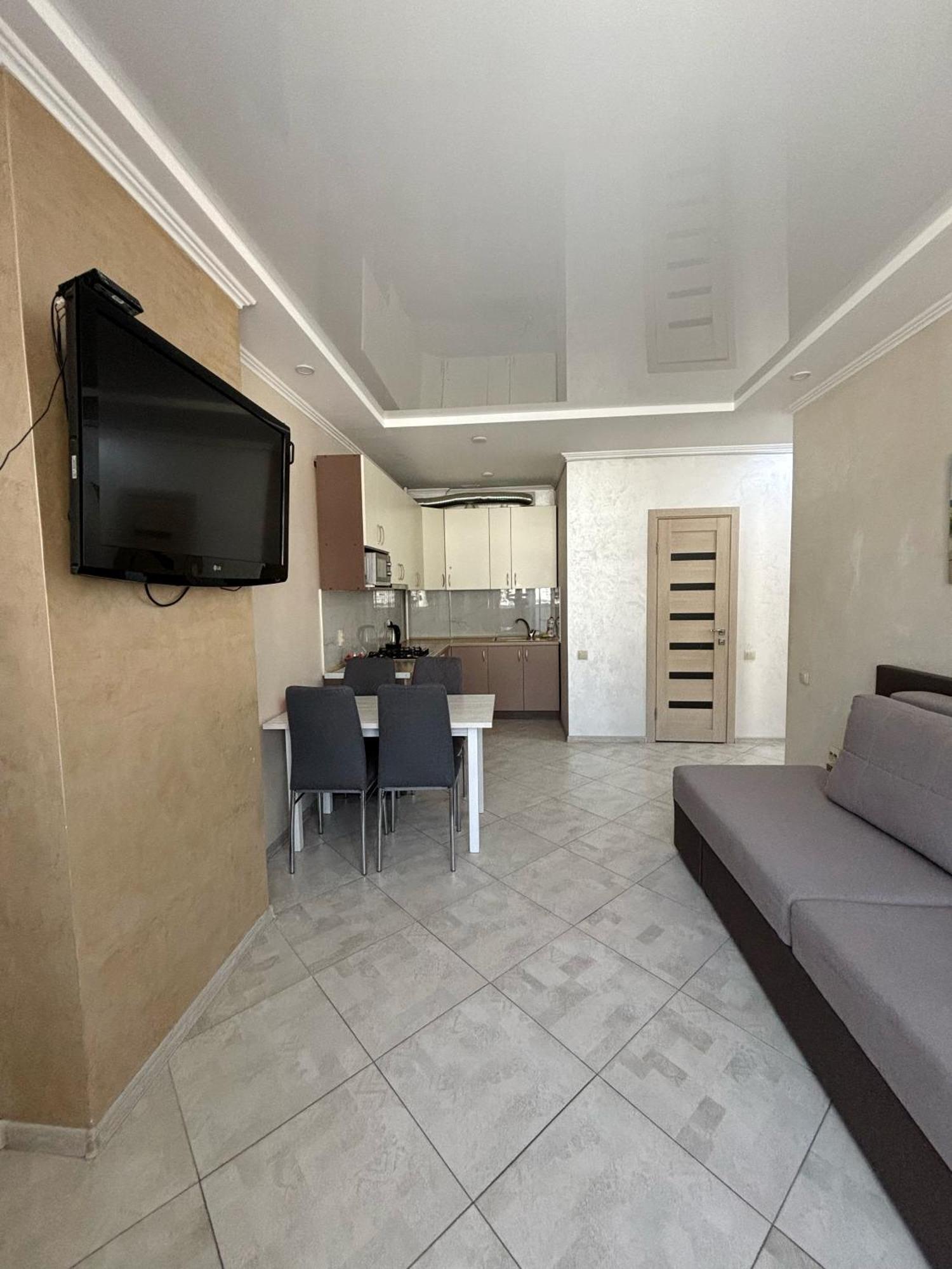 Apartment In Khmelnytsky Street Λβιβ Εξωτερικό φωτογραφία