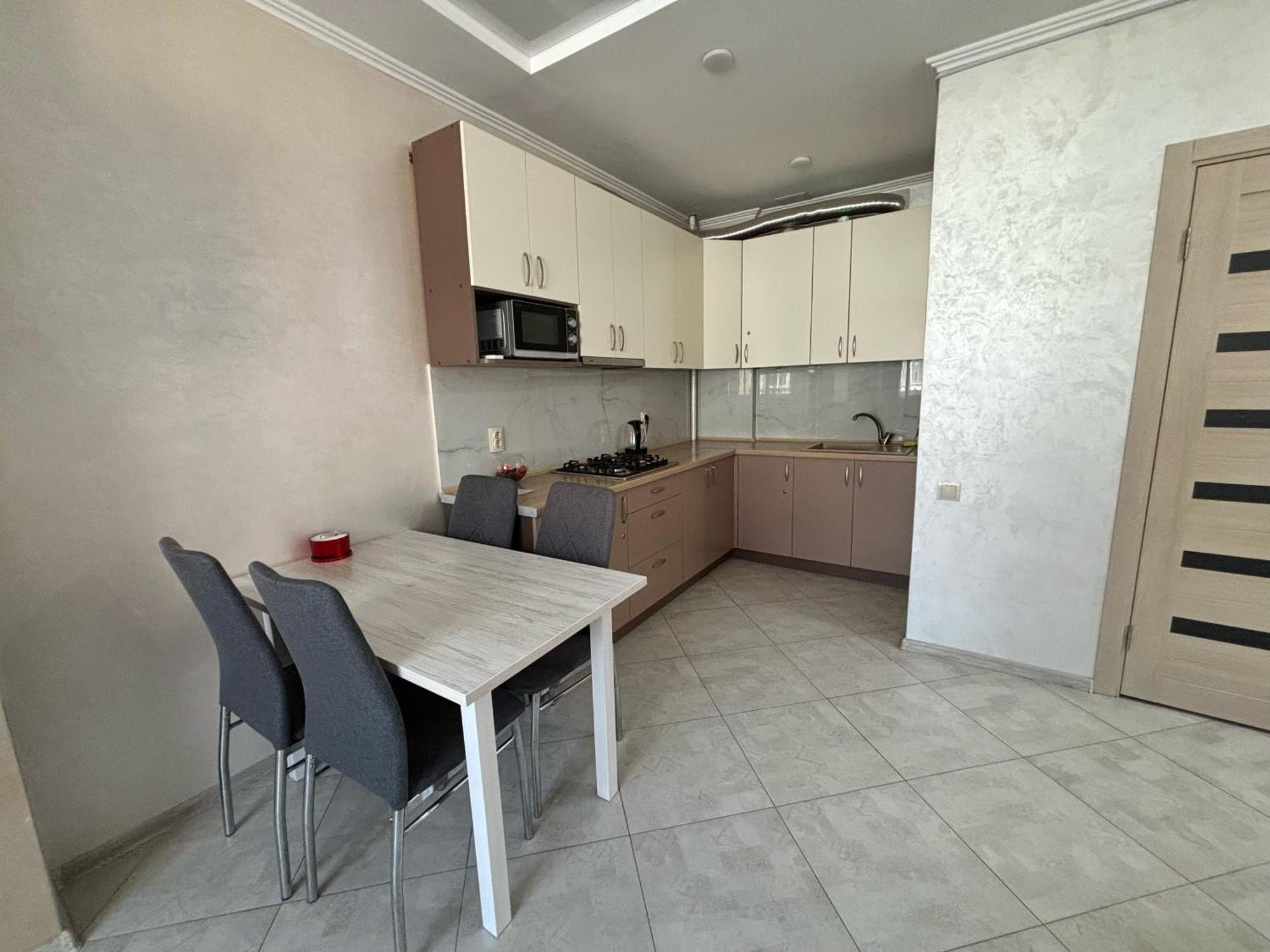 Apartment In Khmelnytsky Street Λβιβ Εξωτερικό φωτογραφία